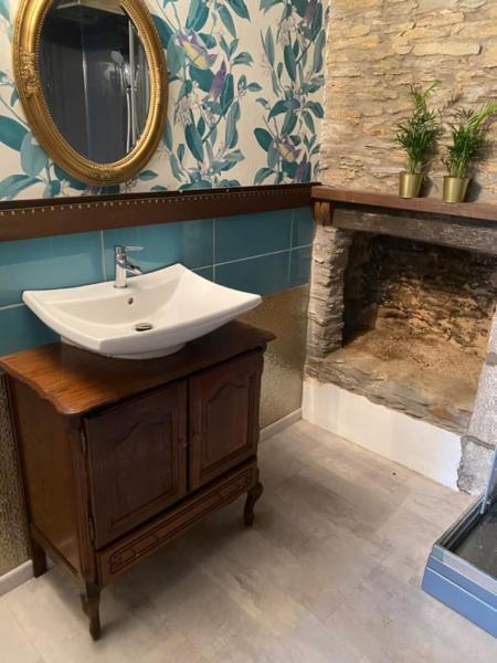 La Maison Du Paon- Josselin Aparthotel ภายนอก รูปภาพ