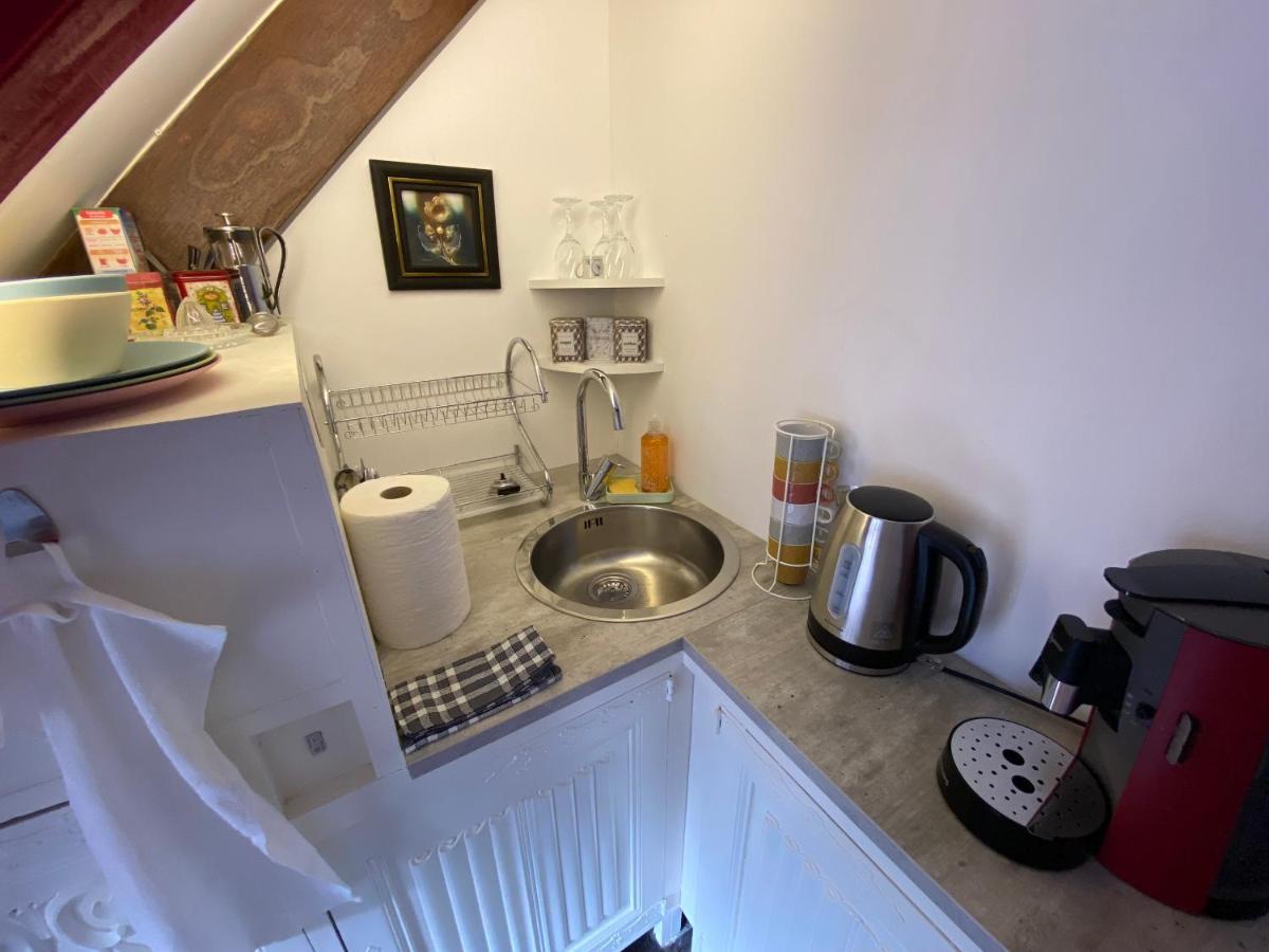 La Maison Du Paon- Josselin Aparthotel ภายนอก รูปภาพ