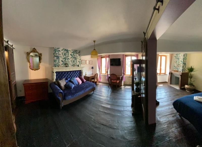 La Maison Du Paon- Josselin Aparthotel ภายนอก รูปภาพ