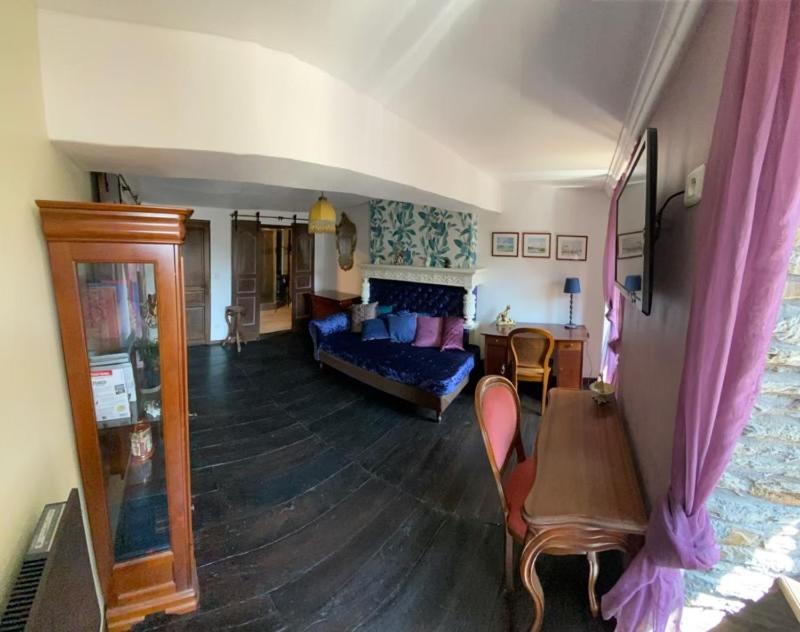 La Maison Du Paon- Josselin Aparthotel ภายนอก รูปภาพ