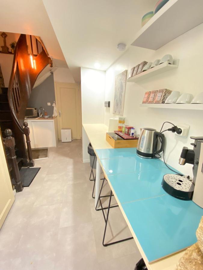 La Maison Du Paon- Josselin Aparthotel ภายนอก รูปภาพ